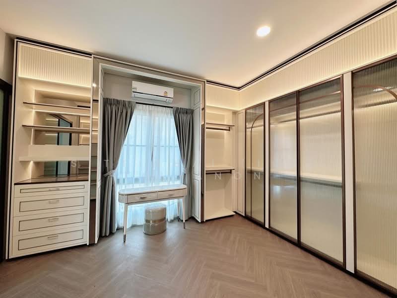 VIVE New Krungthepkreetha, Bangkok, Krungthep Kreetha Road, Saphan Sung, Saphan Sung, Bangkok, 5 Bedrooms, 449 sqm, Single Detached House For Sale, by Sittichai (Ice) Tulyanon, 60249207 - DDproperty.com