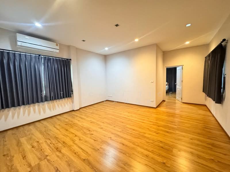 Naphalai Village : หมู่บ้านนภาลัย, กรุงเทพ, ซอย นภาลัย 1, บางนา, บางนา, กรุงเทพ, 700 ตร.ม., บ้านเดี่ยว ขาย, โดย Sittichai (Ice) Tulyanon, 60249209 - DDproperty.com