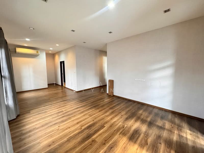 Naphalai Village : หมู่บ้านนภาลัย, กรุงเทพ, ซอย นภาลัย 1, บางนา, บางนา, กรุงเทพ, 700 ตร.ม., บ้านเดี่ยว ขาย, โดย Sittichai (Ice) Tulyanon, 60249209 - DDproperty.com