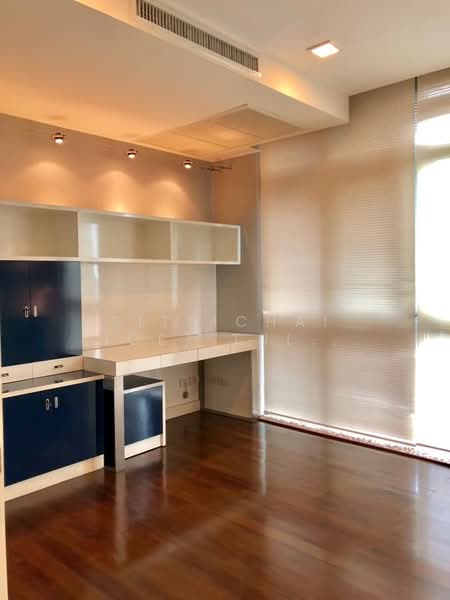 Nusasiri Grand, Bangkok, Soi Sukhumvit 42, Phra Kanong, Khlong Toei, Bangkok, 2 Bedrooms, 167 sqm, Condo For Sale, by Sittichai (Ice) Tulyanon, 60249256 - DDproperty.com