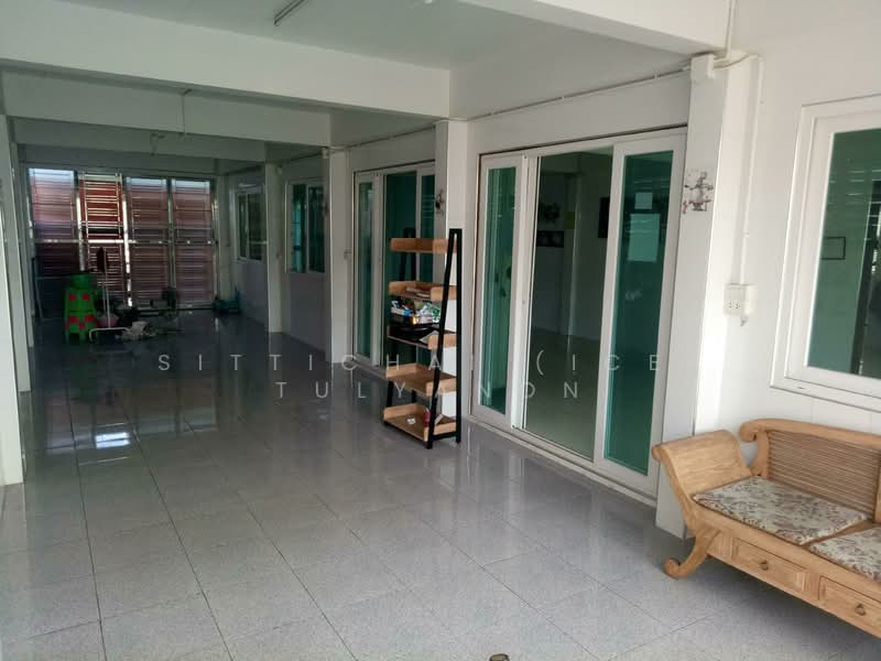 Nawarat Village, Chiang Mai, Chiang Mai-Hang Dong Road, Nong Kaeo, Hang Dong, Chiang Mai, 5 Bedrooms, 270 sqm, Single Detached House For Sale, by Sittichai (Ice) Tulyanon, 60249367 - DDproperty.com