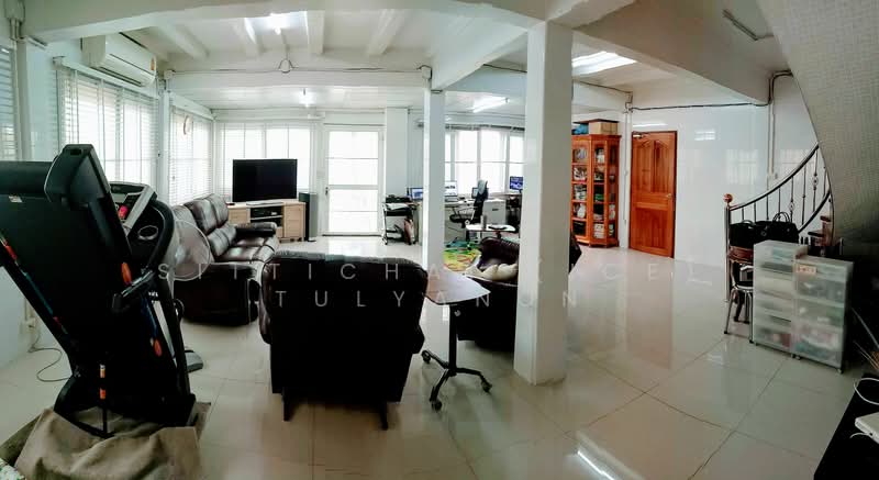 Nawarat Village, Chiang Mai, Chiang Mai-Hang Dong Road, Nong Kaeo, Hang Dong, Chiang Mai, 5 Bedrooms, 270 sqm, Single Detached House For Sale, by Sittichai (Ice) Tulyanon, 60249367 - DDproperty.com