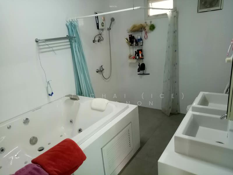 Nawarat Village, Chiang Mai, Chiang Mai-Hang Dong Road, Nong Kaeo, Hang Dong, Chiang Mai, 5 Bedrooms, 270 sqm, Single Detached House For Sale, by Sittichai (Ice) Tulyanon, 60249367 - DDproperty.com