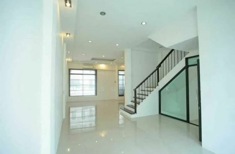 Baan Klang Muang Rama 9 - Ladprao, Bangkok, Soi Ladprao 88, Wang Thonglang, Wang Thonglang, Bangkok, 4 Bedrooms, 234 sqm, Townhouse For Sale, by Sittichai (Ice) Tulyanon, 60249377 - DDproperty.com