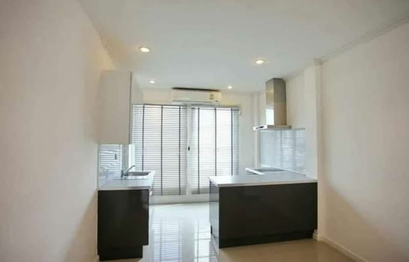 Baan Klang Muang Rama 9 - Ladprao, Bangkok, Soi Ladprao 88, Wang Thonglang, Wang Thonglang, Bangkok, 4 Bedrooms, 234 sqm, Townhouse For Sale, by Sittichai (Ice) Tulyanon, 60249377 - DDproperty.com