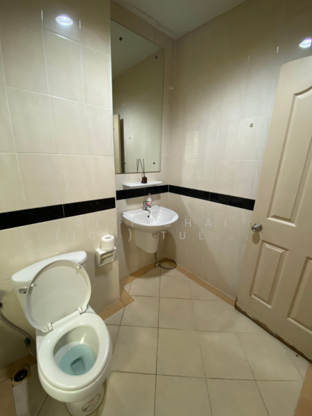 Baan Klang Muang Swiss Town Kaset-Nawamin, Bangkok, Soi Moobaan Klang Mueng, Chorake Bua, Lat Phrao, Bangkok, 3 Bedrooms, 240 sqm, Townhouse For Sale, by Sittichai (Ice) Tulyanon, 60249397 - DDproperty.com