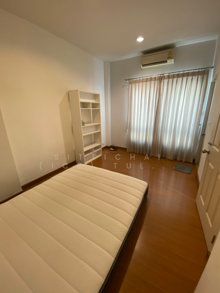 Baan Klang Muang Swiss Town Kaset-Nawamin, Bangkok, Soi Moobaan Klang Mueng, Chorake Bua, Lat Phrao, Bangkok, 3 Bedrooms, 240 sqm, Townhouse For Sale, by Sittichai (Ice) Tulyanon, 60249397 - DDproperty.com