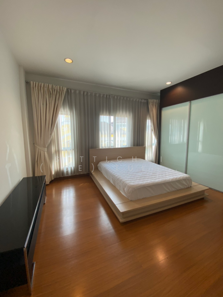 Baan Klang Muang Swiss Town Kaset-Nawamin : บ้านกลางเมือง สวิสทาวน์ เกษตร-นวมินทร์, กรุงเทพ, ซอยหมู่บ้านกลางเมือง, จรเข้บัว, ลาดพร้าว, กรุงเทพ, 240 ตร.ม., ทาวน์เฮ้าส์ ขาย, โดย Sittichai (Ice) Tulyanon, 60249397 - DDproperty.com