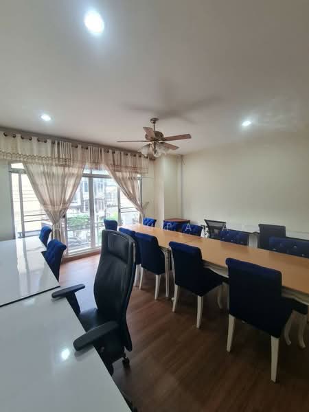 Baan Klang Muang The Royal Monaco Srinakarin-Pattanakarn, Bangkok, Rama 9 Road, Soi 43, Suan Luang, Suan Luang, Bangkok, 3 Bedrooms, 104 sqm, Townhouse For Sale, by Sittichai (Ice) Tulyanon, 60249407 - DDproperty.com