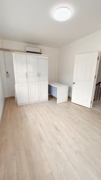 Prachasuk lake & Mall, Bangkok, Rama 2 Road, Samae Dam, Bang Khun Thian, Bangkok, 3 Bedrooms, 240 sqm, Townhouse For Sale, by Sittichai (Ice) Tulyanon, 60249418 - DDproperty.com