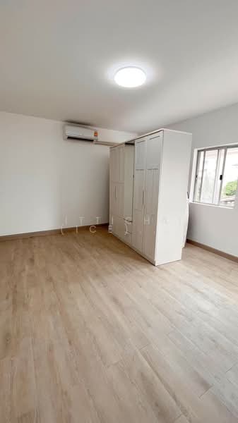 Prachasuk lake & Mall, Bangkok, Rama 2 Road, Samae Dam, Bang Khun Thian, Bangkok, 3 Bedrooms, 240 sqm, Townhouse For Sale, by Sittichai (Ice) Tulyanon, 60249418 - DDproperty.com