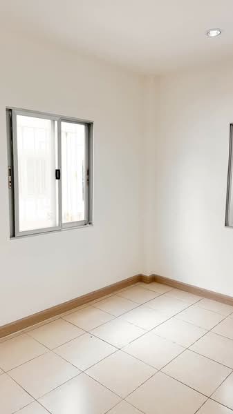 Prachasuk lake & Mall, Bangkok, Rama 2 Road, Samae Dam, Bang Khun Thian, Bangkok, 3 Bedrooms, 240 sqm, Townhouse For Sale, by Sittichai (Ice) Tulyanon, 60249418 - DDproperty.com