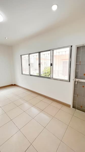 Prachasuk lake & Mall, Bangkok, Rama 2 Road, Samae Dam, Bang Khun Thian, Bangkok, 3 Bedrooms, 240 sqm, Townhouse For Sale, by Sittichai (Ice) Tulyanon, 60249418 - DDproperty.com