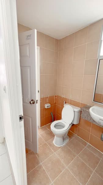 Prachasuk lake & Mall, Bangkok, Rama 2 Road, Samae Dam, Bang Khun Thian, Bangkok, 3 Bedrooms, 240 sqm, Townhouse For Sale, by Sittichai (Ice) Tulyanon, 60249418 - DDproperty.com