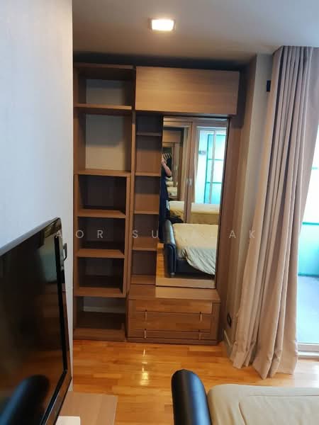 Quad Silom, Bangkok, 63 Soi Pipat 2, Silom Road, Suriyawong, Bang Rak, Bangkok, 2 Bedrooms, 60 sqm, Condo For Sale, by Fazwaz (Thailand) Co., Ltd., 60249564 - DDproperty.com