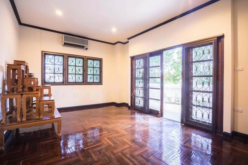 Pricha Lam Phet Village, Bangkok, Hua Mak, Bang Kapi, Bangkok, 3 Bedrooms, 350 sqm, Single Detached House For Sale, by Sittichai (Ice) Tulyanon, 60249584 - DDproperty.com
