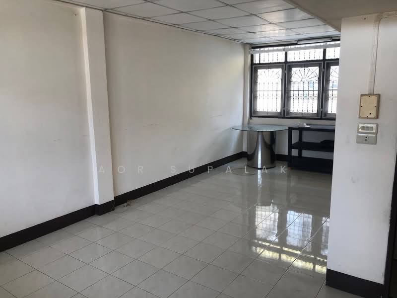 ขายทาวน์เฮ้าส์ 2 ห้องนอน ในทำเล วัฒนา, กรุงเทพ, คลองตันเหนือ, วัฒนา, กรุงเทพ, 200 ตร.ม., บ้านเดี่ยว ขาย, โดย Sittichai (Ice) Tulyanon, 60249599 - DDproperty.com