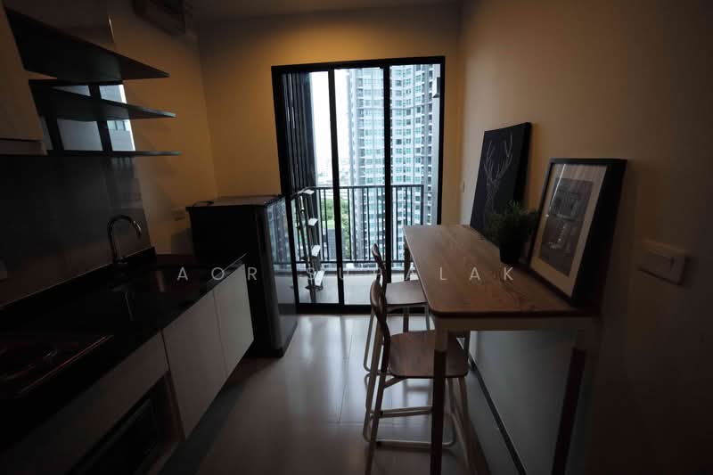 The Base Park East Sukhumvit 77 : เดอะ เบส พาร์ค อีส สุขุมวิท 77, กรุงเทพ, 99 ซอย ปรีดีพนมยงค์ 2, พระโขนงเหนือ, วัฒนา, กรุงเทพ, 30 ตร.ม., คอนโด ขาย, โดย Sittichai (Ice) Tulyanon, 60249682 - DDproperty.com