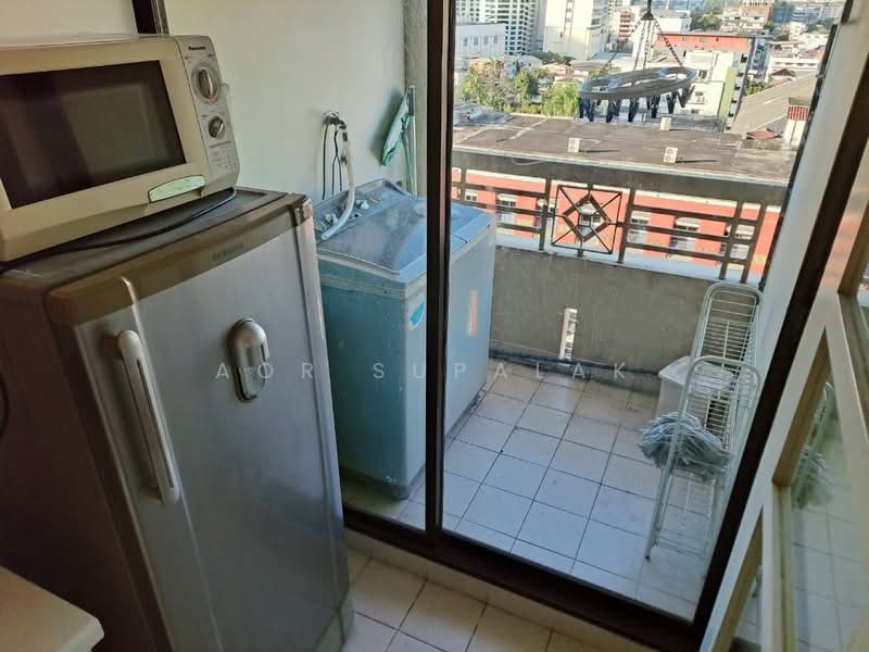 Lumpini Ville Phahol-Suthisarn, Bangkok, 23 Inthamara 2 Alley, Samsen Nai, Phaya Thai, Bangkok, Studio, 30 sqm, Condo For Sale, by Sittichai (Ice) Tulyanon, 60249695 - DDproperty.com