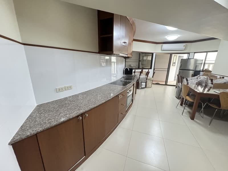 Villa Fourteen, Bangkok, Soi Sukhumvit 14, Khlong Toei, Khlong Toei, Bangkok, 3 Bedrooms, 262 sqm, Condo For Rent, by Sittichai (Ice) Tulyanon, 60249734 - DDproperty.com