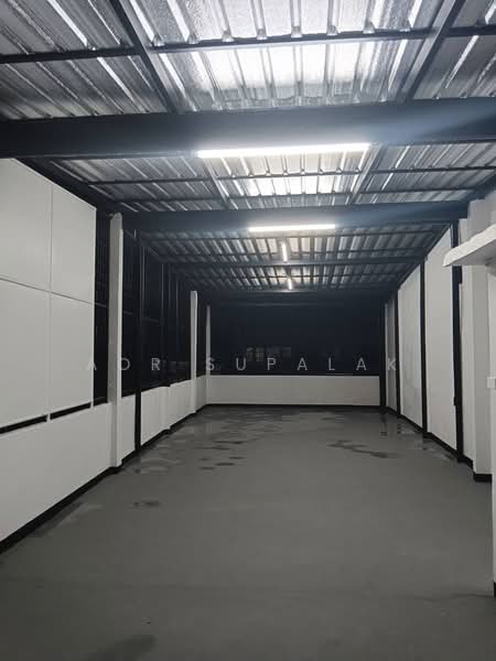 4 and A Half StoreyTownhouse for Sale Din Daeng, Bangkok, Din Daeng, Din Daeng, Bangkok, 2 Bedrooms, 280 sqm, Townhouse For Sale, by Sittichai (Ice) Tulyanon, 60249853 - DDproperty.com