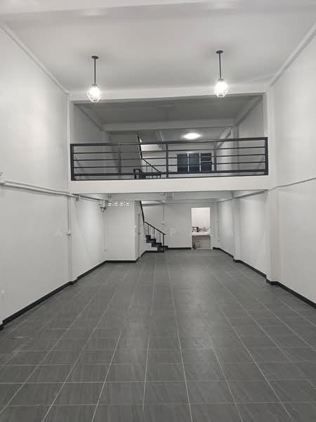 ขายทาวน์เฮ้าส์ 2 ห้องนอน ในทำเล ดินแดง, กรุงเทพ, ดินแดง, ดินแดง, กรุงเทพ, 280 ตร.ม., ทาวน์เฮ้าส์ ขาย, โดย Sittichai (Ice) Tulyanon, 60249853 - DDproperty.com