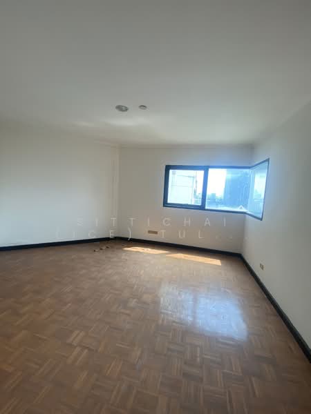 Sathorn Gardens : สาธร การ์เด้นส์, กรุงเทพ, 39 ถนนสาธรใต้, ทุ่งมหาเมฆ, สาทร, กรุงเทพ, 94 ตร.ม., คอนโด ขาย, โดย Sittichai (Ice) Tulyanon, 60249856 - DDproperty.com