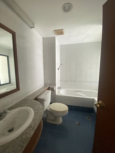 Sathorn Gardens, Bangkok, 39 South Sathorn Road, Thung Maha Mek, Sathon, Bangkok, 2 Bedrooms, 94 sqm, Condo For Sale, by Sittichai (Ice) Tulyanon, 60249856 - DDproperty.com