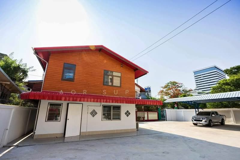Single House for Rent in Sukhumvit 49/14, Bangkok, Khlong Tan Nua, Watthana, Bangkok, 2 Bedrooms, 80 sqm, Single Detached House For Rent, by Sittichai (Ice) Tulyanon, 60249883 - DDproperty.com