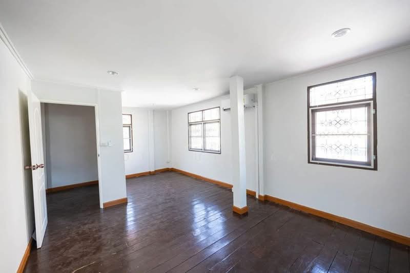 Single House for Rent in Sukhumvit 49/14, Bangkok, Khlong Tan Nua, Watthana, Bangkok, 2 Bedrooms, 80 sqm, Single Detached House For Rent, by Sittichai (Ice) Tulyanon, 60249883 - DDproperty.com