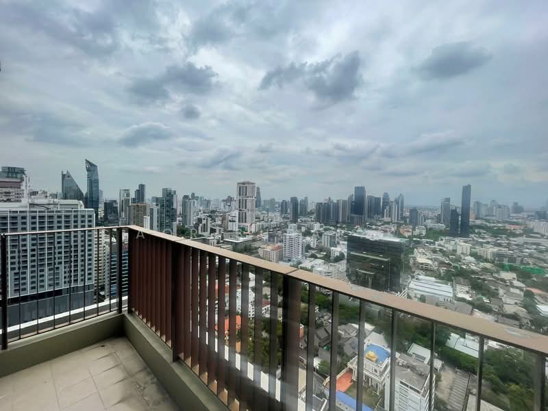 The Emporio Place, Bangkok, 93 Soi Sukhumvit 24, Sukhumvit Road, Khong Tan, Khlong Toei, Bangkok, 2 Bedrooms, 135 sqm, Condo For Sale, by Sittichai (Ice) Tulyanon, 60249938 - DDproperty.com