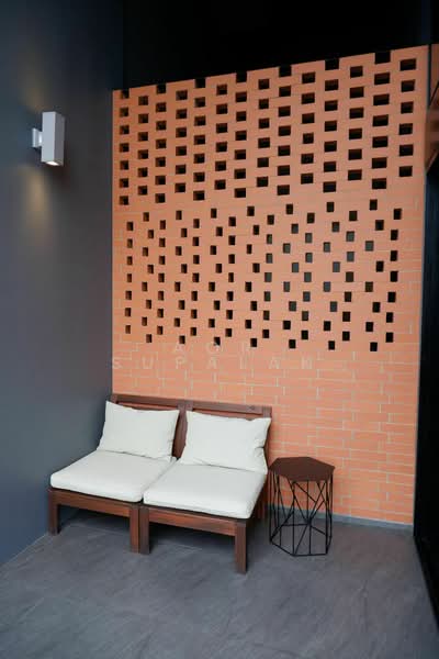 The Lofts Silom, Bangkok, Pramuan Road, Silom, Bang Rak, Bangkok, 2 Bedrooms, 70 sqm, Condo For Sale, by Sittichai (Ice) Tulyanon, 60249940 - DDproperty.com