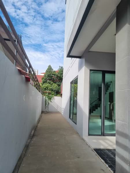 Jw Urban Home Office, Bangkok, Si Khan, Don Mueang, Bangkok, 3 Bedrooms, 240 sqm, Townhouse For Rent, by Sittichai (Ice) Tulyanon, 60249990 - DDproperty.com