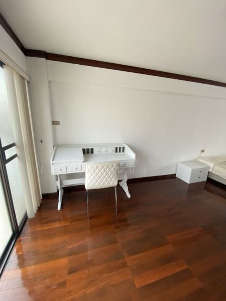 Yada Residential, Bangkok, 16 Phrom Sak Alley, Khlong Tan Nua, Watthana, Bangkok, 3 Bedrooms, 173 sqm, Condo For Rent, by Sittichai (Ice) Tulyanon, 60250105 - DDproperty.com