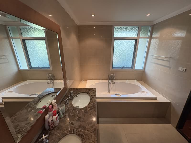 The Cadogan Private Residence, Bangkok, Soi Sukhumvit 39, Khlong Tan Nua, Watthana, Bangkok, 2 Bedrooms, 175 sqm, Condo For Rent, by Sittichai (Ice) Tulyanon, 60250107 - DDproperty.com