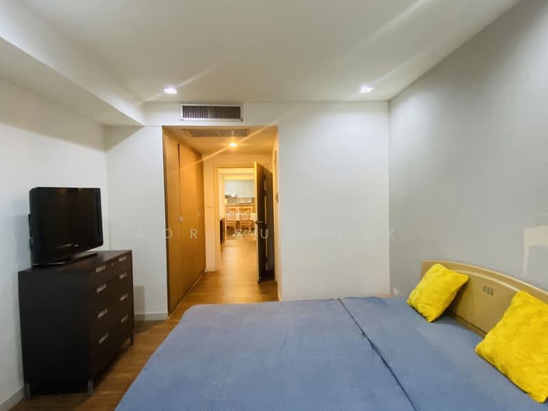 Royal Castle Sukhumvit, Bangkok, 30 Soi Sukhumvit 39, Khlongtoei Nua, Watthana, Bangkok, 3 Bedrooms, 164 sqm, Condo For Rent, by Sittichai (Ice) Tulyanon, 60250108 - DDproperty.com