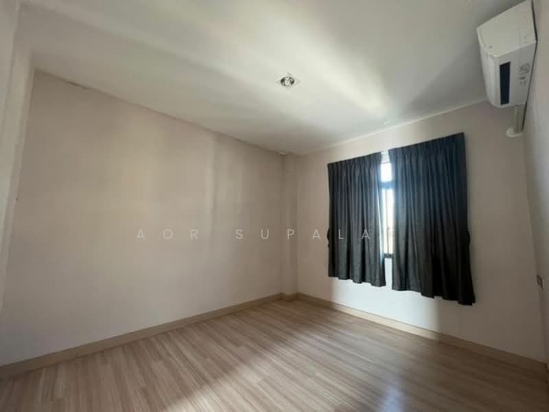 Uptown Sathupradit, Bangkok, Soi Chan 43 Yak 26-5, Bang Klo, Bang Kho Laem, Bangkok, 3 Bedrooms, 251 sqm, Townhouse For Rent, by Sittichai (Ice) Tulyanon, 60250139 - DDproperty.com