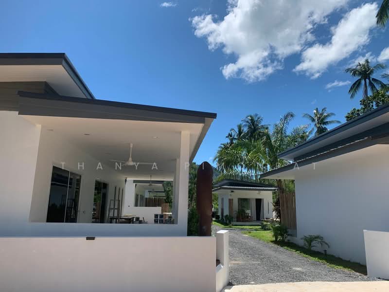 Resort for Sale in Maret Samui, Surat Thani, Maret, Ko Samui, Surat Thani, 8 Bedrooms, 530 sqm, Single Detached House For Sale, by Thanya Pimonpat, 60250884 - DDproperty.com