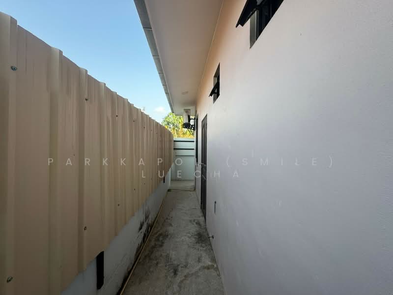 Villa 3 Bedrooms 3 Bathrooms At Soi Hua Na 21, Prachuap Khiri Khan, Nong Kae, Hua Hin, Prachuap Khiri Khan, 3 Bedrooms, 200 sqm, Single Detached House For Sale, by Parkkapol (Smile) Luecha, 60251008 - DDproperty.com