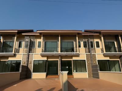 ขาย - Spacious 3 Bedrooms Townhome in the Heart of Hua Hin City, ประจวบคีรีขันธ์