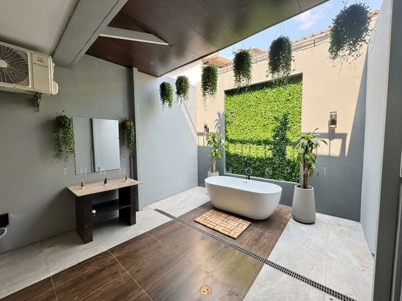 Fully Renovated Townhouse for Sale in Prime Location, สุราษฎร์ธานี, บ่อผุด, เกาะสมุย, สุราษฎร์ธานี, 145 ตร.ม., ทาวน์เฮ้าส์ ขาย, โดย Thanya Pimonpat, 60251209 - DDproperty.com