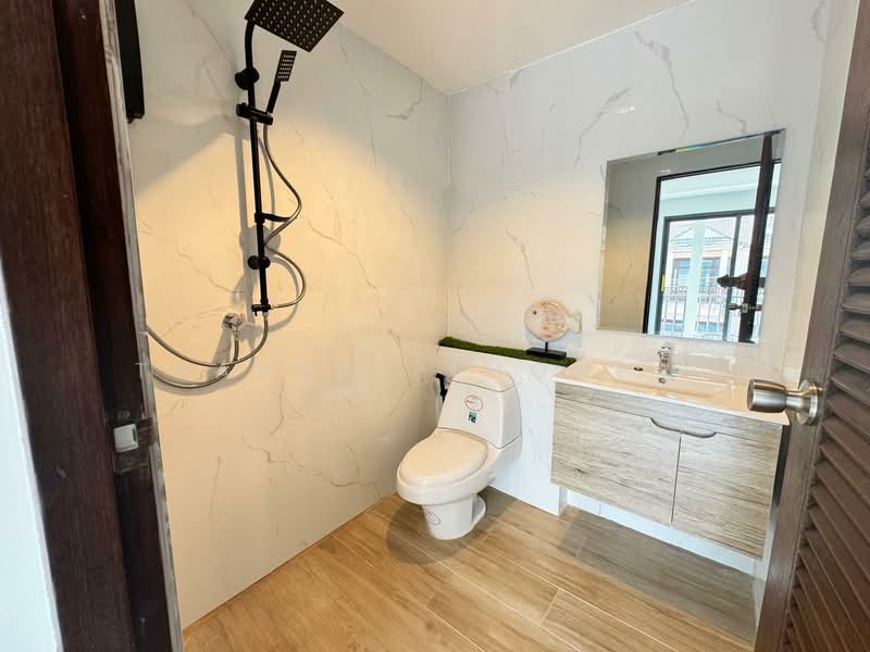 Fully Renovated Townhouse for Sale in Prime Location, Surat Thani, Bo Put, Ko Samui, Surat Thani, 2 Bedrooms, 145 sqm, Townhouse For Sale, by Thanya Pimonpat, 60251209 - DDproperty.com