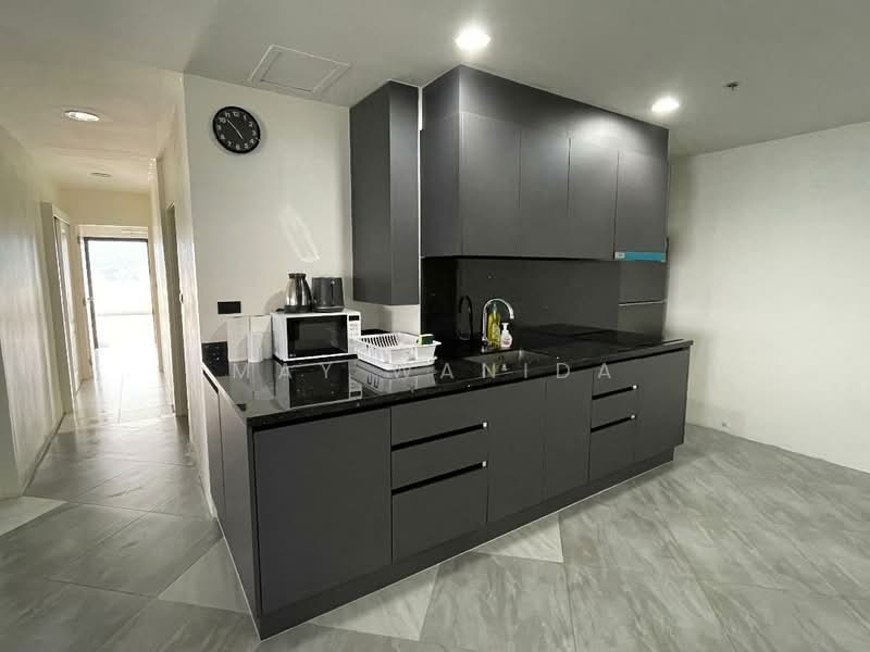 Patong Tower, Phuket, 184 Thawewong Rd, Patong, Kathu, Phuket, 4 Bedrooms, 215 sqm, Condo For Sale, by Wanida (May) Mahawong, 60251278 - DDproperty.com