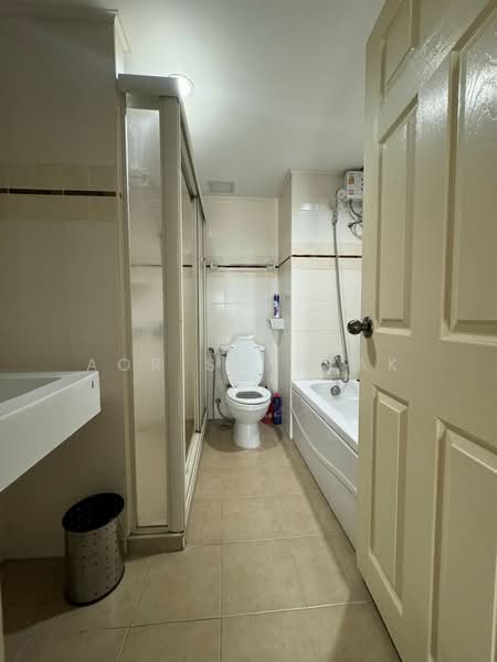 Lumpini Place Narathiwas-Chaopraya, Bangkok, 1298 Rama 3 Road, Chong Nonsi, Yan Nawa, Bangkok, 3 Bedrooms, 94 sqm, Condo For Sale, by Sittichai (Ice) Tulyanon, 60251538 - DDproperty.com