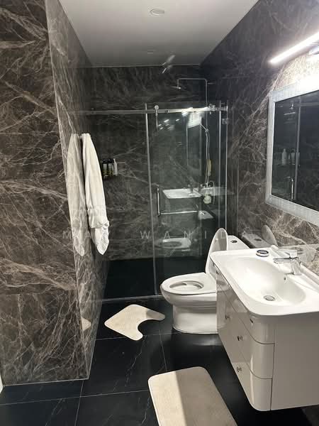 Hill Side Apartment, Phuket, Kamala-Patong Rd., Rawai, Muang Phuket, Phuket, 2 Bedrooms, 170 sqm, Apartment For Sale, by Wanida (May) Mahawong, 60251581 - DDproperty.com