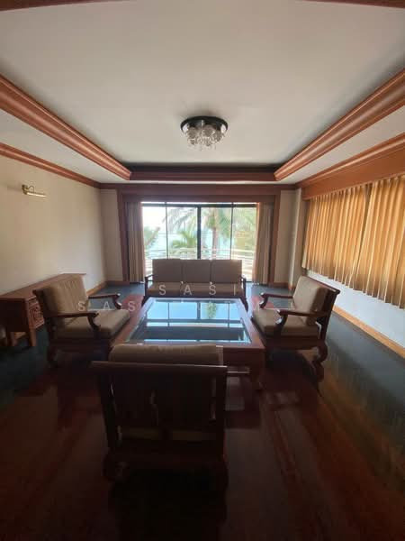 Luxury Beachfront Villa in Prime Pattaya Location, Chon Buri (Pattaya), Bang Lamung, Bang Lamung (Pattaya), Chon Buri (Pattaya), 5 Bedrooms, 248 sqm, Single Detached House For Sale, by Panupan (Bond) Thongpan, 60251897 - DDproperty.com