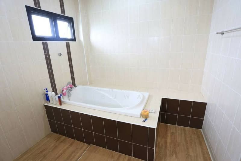 Tropical Regent 1, Chiang Mai, San Sai Noi, San Sai, Chiang Mai, 5 Bedrooms, 250 sqm, Single Detached House For Sale, by Khamonchanok Aisuwan, 60252034 - DDproperty.com