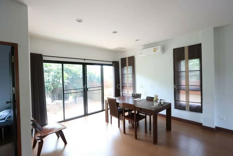 Tropical Regent 1, Chiang Mai, San Sai Noi, San Sai, Chiang Mai, 5 Bedrooms, 250 sqm, Single Detached House For Sale, by Khamonchanok Aisuwan, 60252034 - DDproperty.com