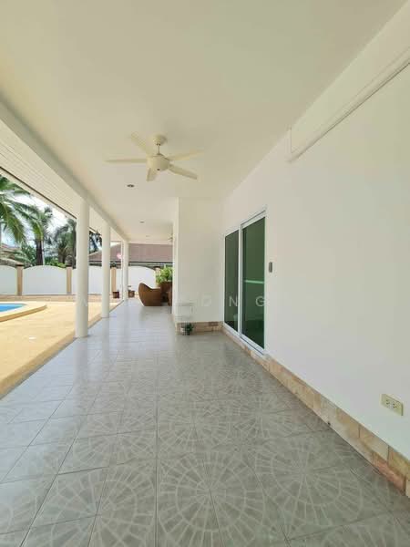 Sunset Village, Prachuap Khiri Khan, Hua Hin City, Hua Hin, Hua Hin, Prachuap Khiri Khan, 3 Bedrooms, 220 sqm, Villa For Rent, by Parkkapol (Smile) Luecha, 60252070 - DDproperty.com