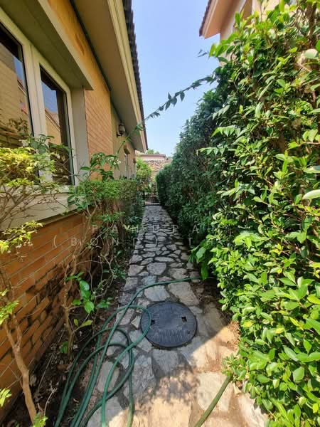 Silk Road Place, Chon Buri (Pattaya), Huai Yai, Bang Lamung (Pattaya), Chon Buri (Pattaya), 3 Bedrooms, 320 sqm, Villa For Sale, by Panupan (Bond) Thongpan, 60252121 - DDproperty.com